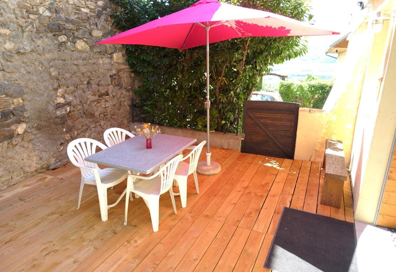 Appartement Spacieux Avec Terrasse Saint-André-dʼEmbrun Eksteriør bilde