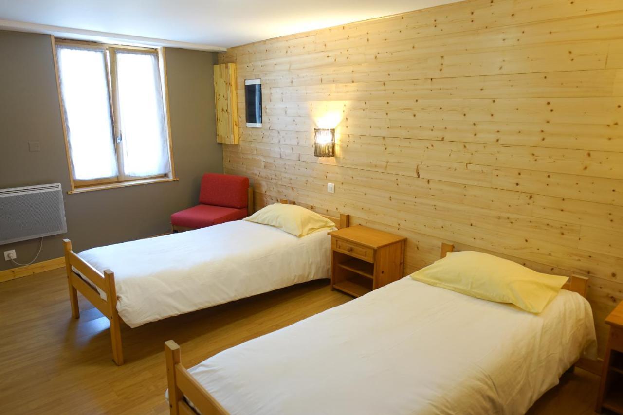 Appartement Spacieux Avec Terrasse Saint-André-dʼEmbrun Eksteriør bilde